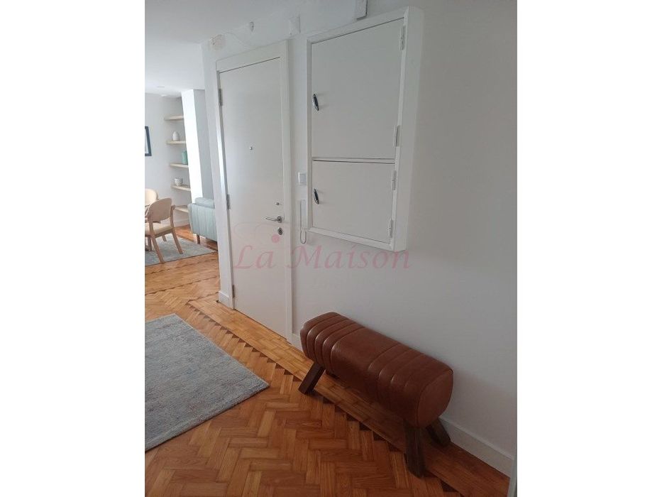 Apartamento T3 transformado em T2 em Odivelas