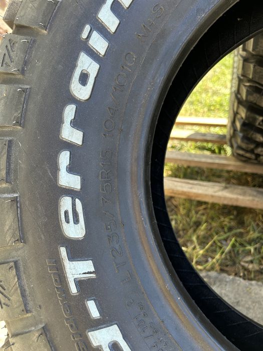 BFGoodrich Mud-Terrain T/A KM2 235/75 R15 104/101Q 4шт