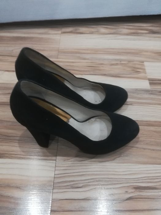 Szpilki Michael Kors. Rozmiar 38.