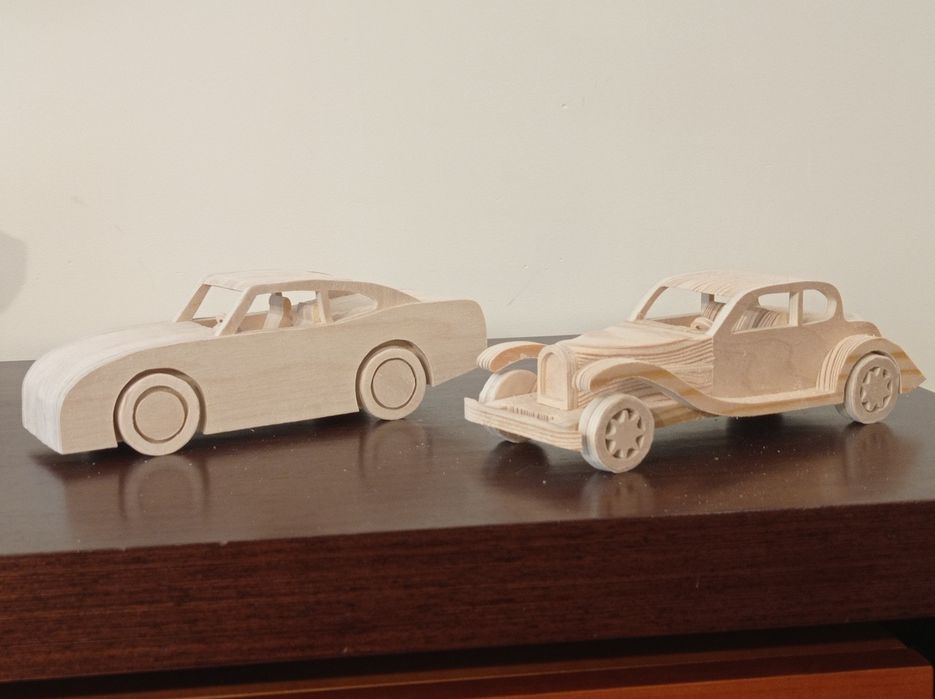 Carrinhos de Madeira Artesanais