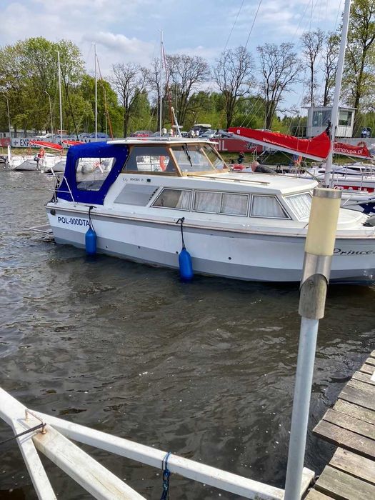 JACHT Motorowy Pilgrim 25