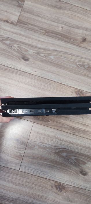 PlayStation 4 pro 1TB