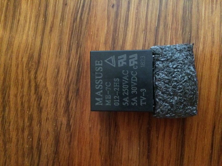 Реле  massuse me-7c 012-2h 5 a 250 vac 5a 30vdc tv-3