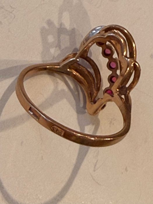 pierśconek rubiny CCCP próba 583 złoto ZSRR 420 zł za gram