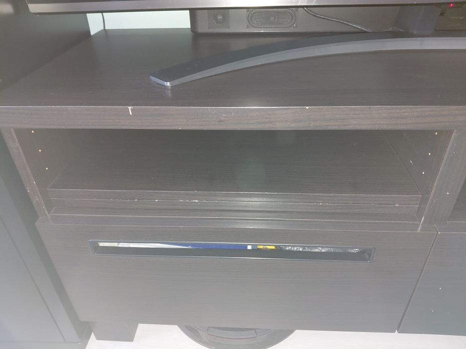 Movel de televisão IKEA descontinuado