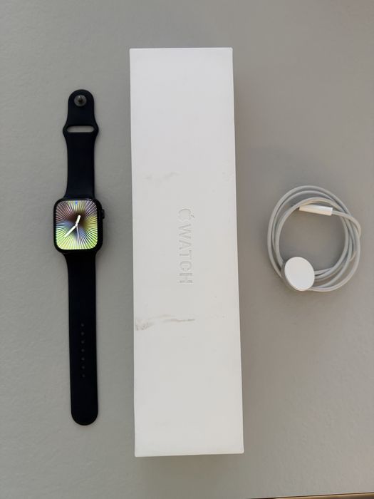 Apple Watch Series 8 45mm Midnight Aluminum GPS