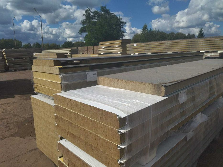 Płyty warstwowe, izolacyjne, obornickie, ścienne, dachowe