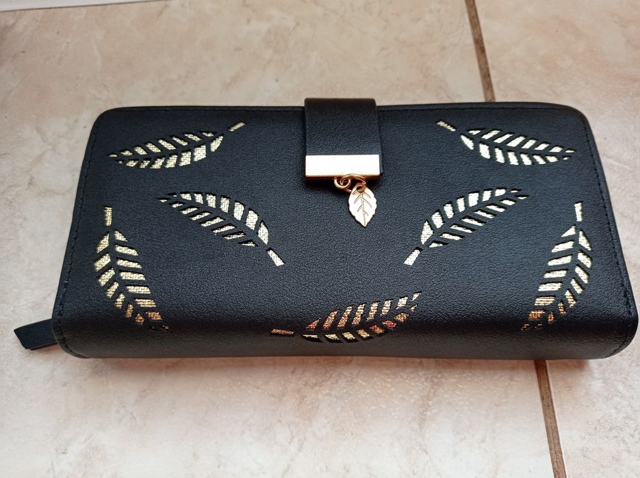 Nowy damski portfel