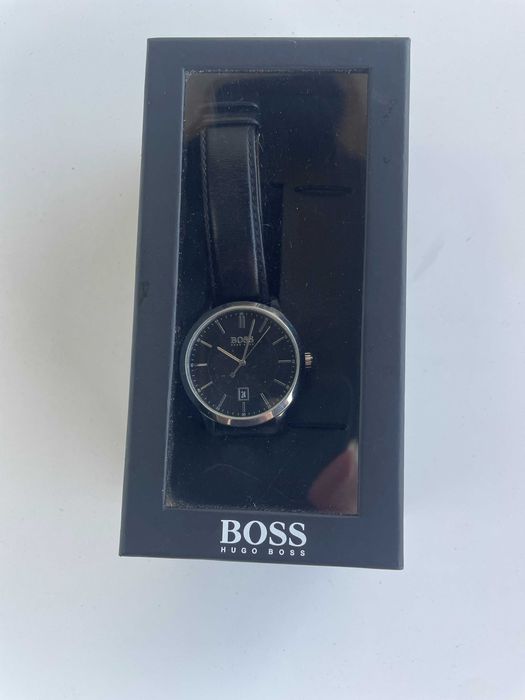Relógio Hugo Boss preto, muito elegante, com estojo original