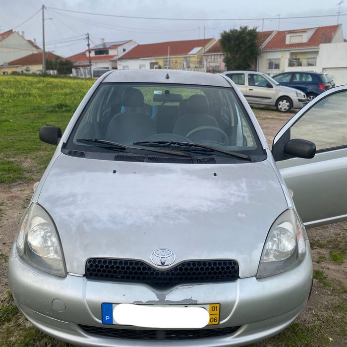 Toyota Yaris - económico e fiável