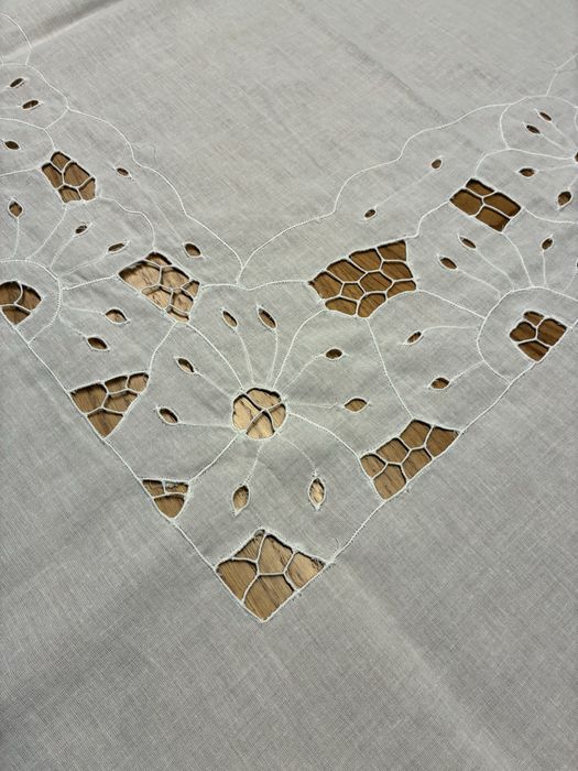 Toalha branca bordado richelieux de Fortaleza