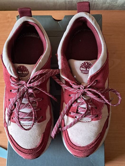 Кросівки 37 розмір Тімберленд