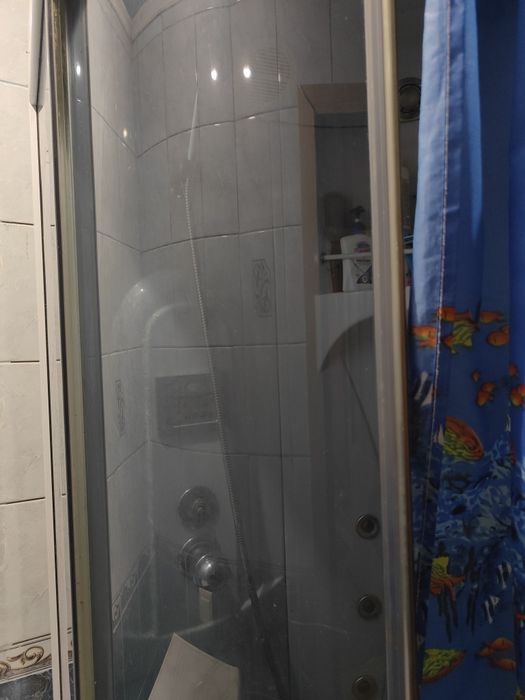 Душова кабіна з ванночкою