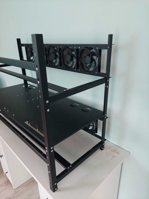 Stelaż obudowa serwer AI kryptowalut 12 GPU 4 PSU