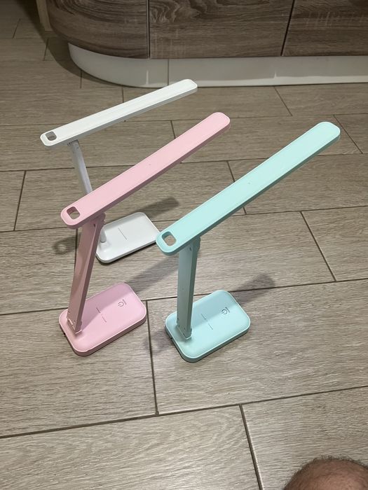 Настольная лампа