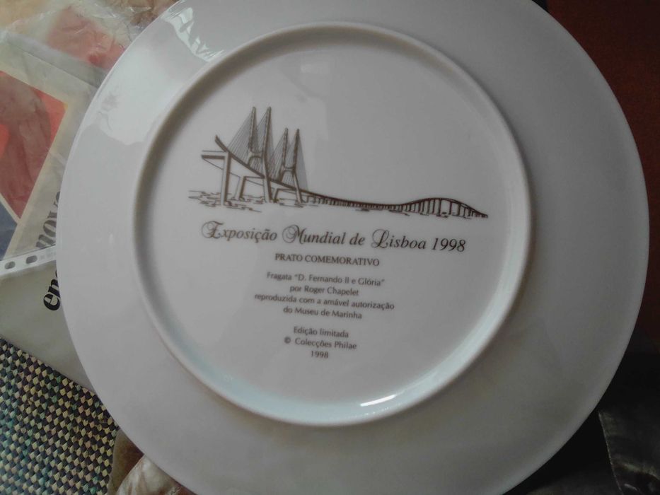 PRATO comemorativo de exposição de fragata