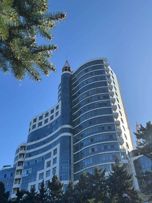 Три спальни! Генератор! ЖК Славия. Продам квартиру в Днепре. Срочно.