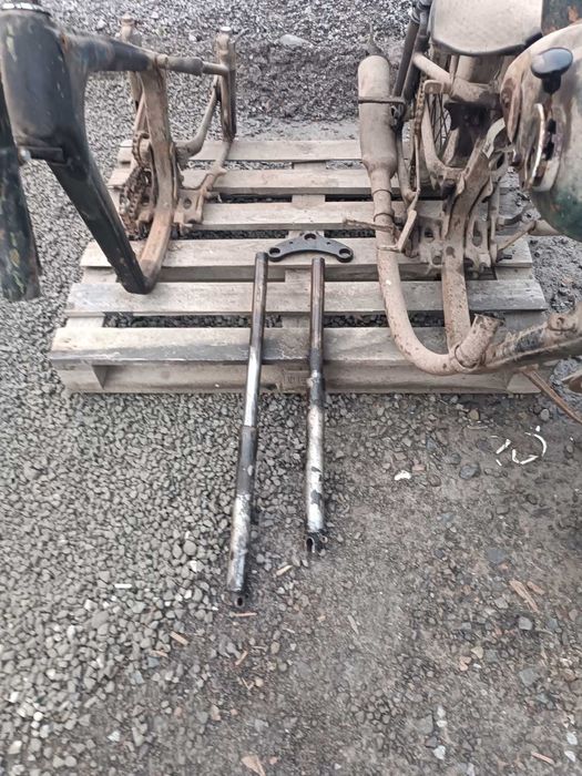 Продам запчастини до иж-49