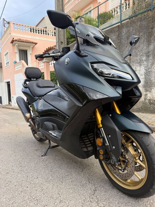 Yamaha tmax 560 tech-MAX  7100kms troca/retoma