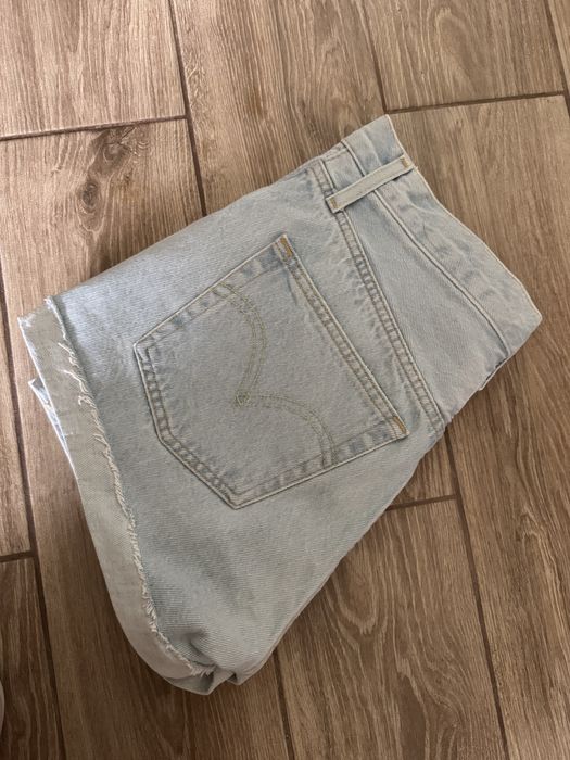 Шорти жіночі  Levi’s ( оригінал)