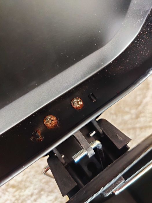 Caixote do lixo preto (casa de banho)