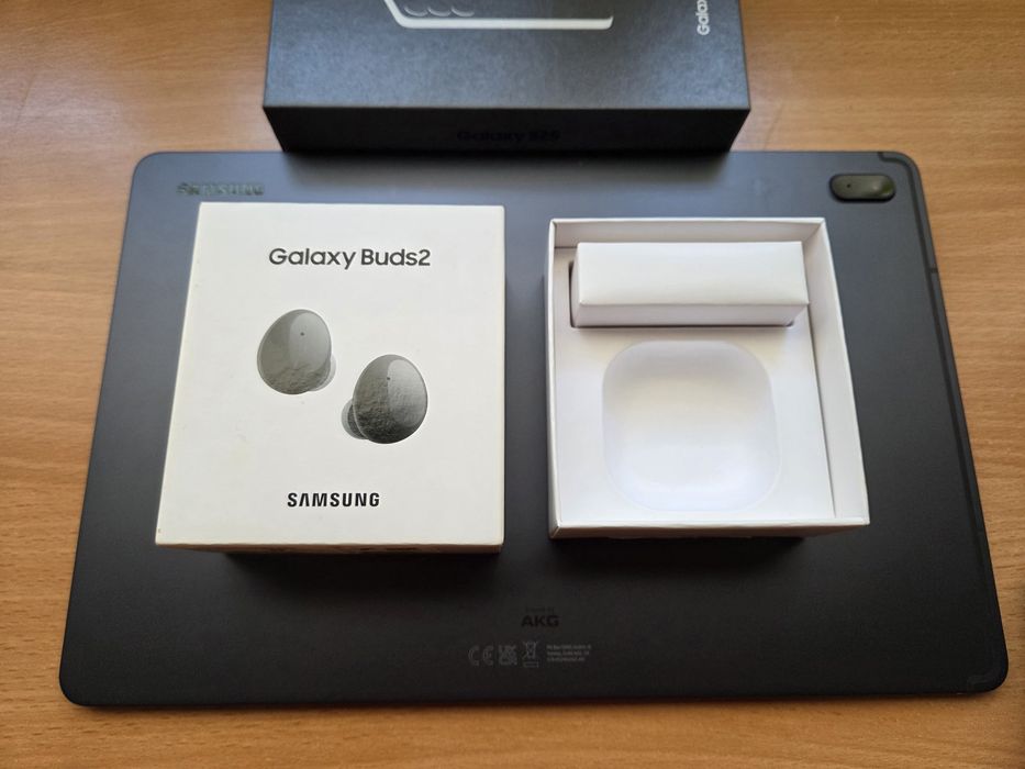 Auriculares Samsung galaxy Buds 2 Como Novos