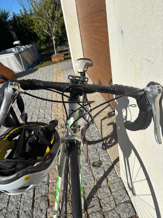 Bike ultrega em carbono