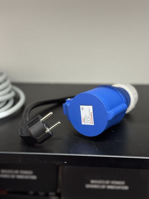 Перехідник IPENGEN з силової розетки 32А на 220в розетку