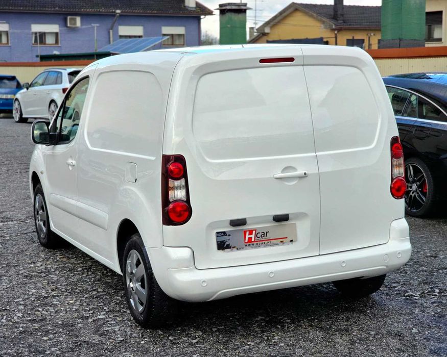 PEUGEOT PARTNER L1 1.6HDI 90CV "3 LUGARES" "IVA DEDUTÍVEL"