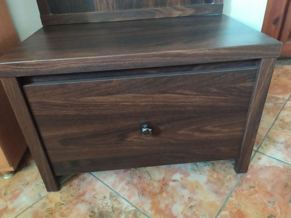 Wieszak z szafką kolor Wenge