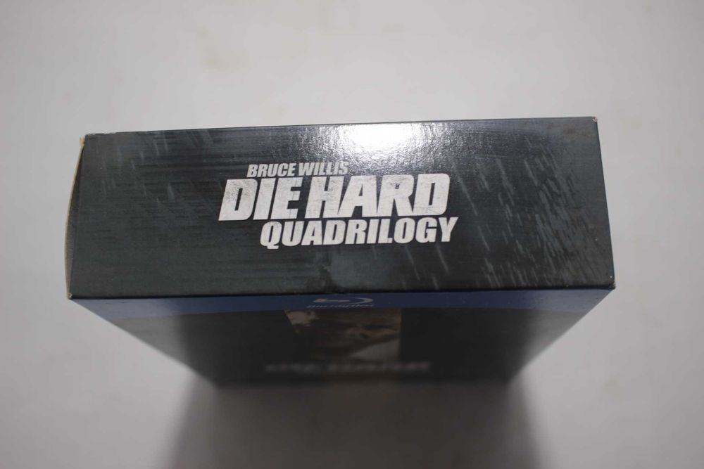 Caixa com 4 Blu-ray Disc - Die Hard - Quadrilogy - Bruce Willis