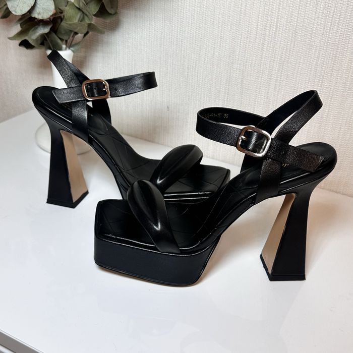 Босоніжки жіночі WitMooni 36р