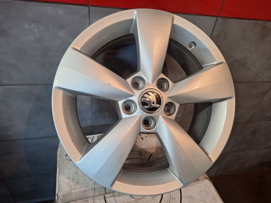 Felgi 15" 5x100 Skoda SCALA Rapid Fabia