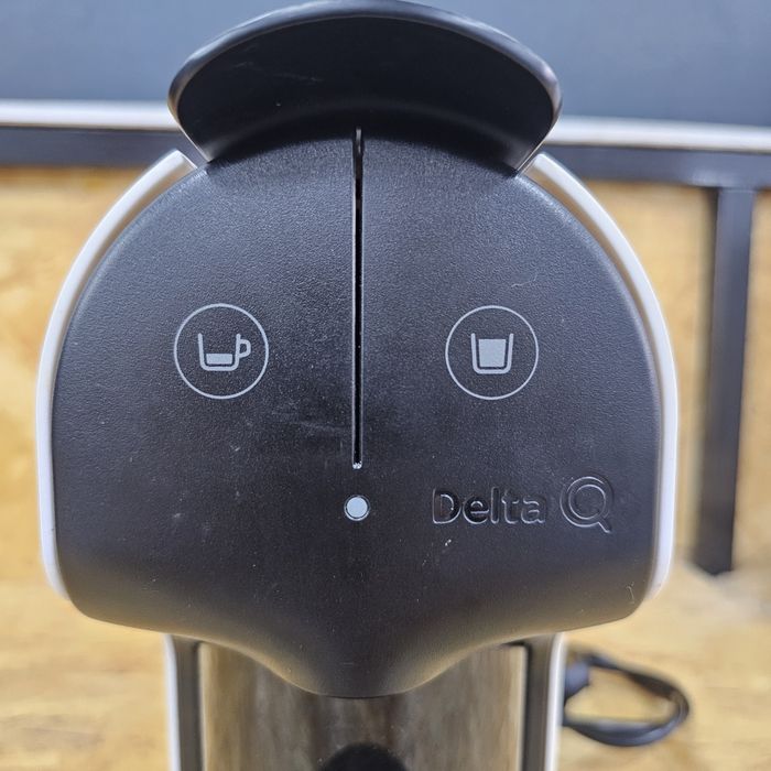 Maquina de Café Delta Q Quick branca