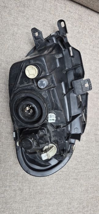 reflektor lewy  Citroën Saxo po lift