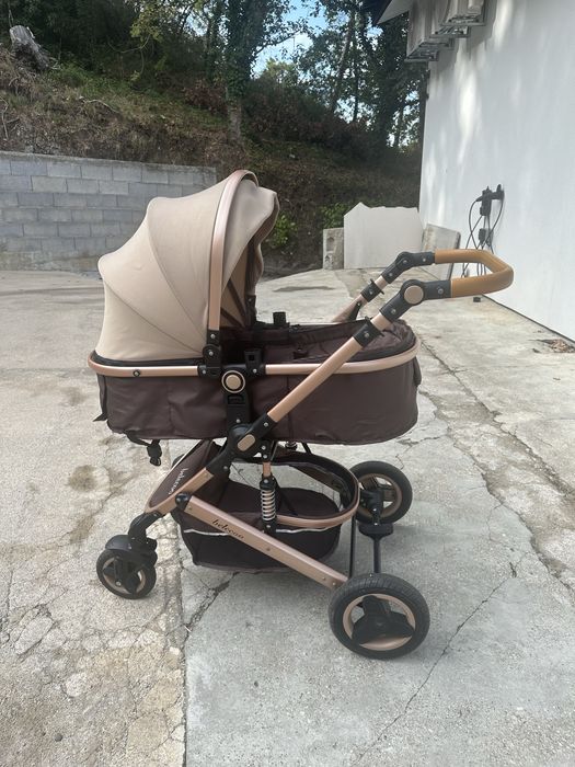 Carrinho de bebé - alcofa conversível  em assento