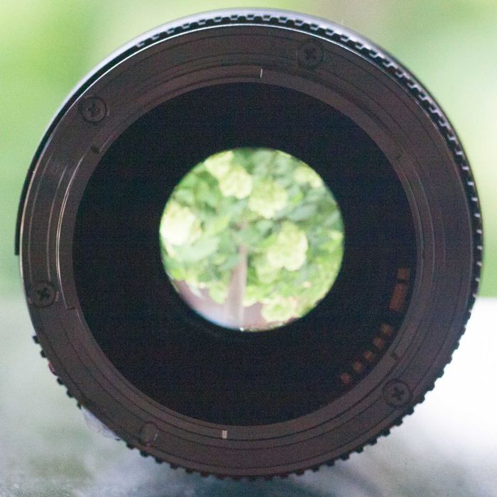 Сапоп  EF 135-2,8 Софт фокус