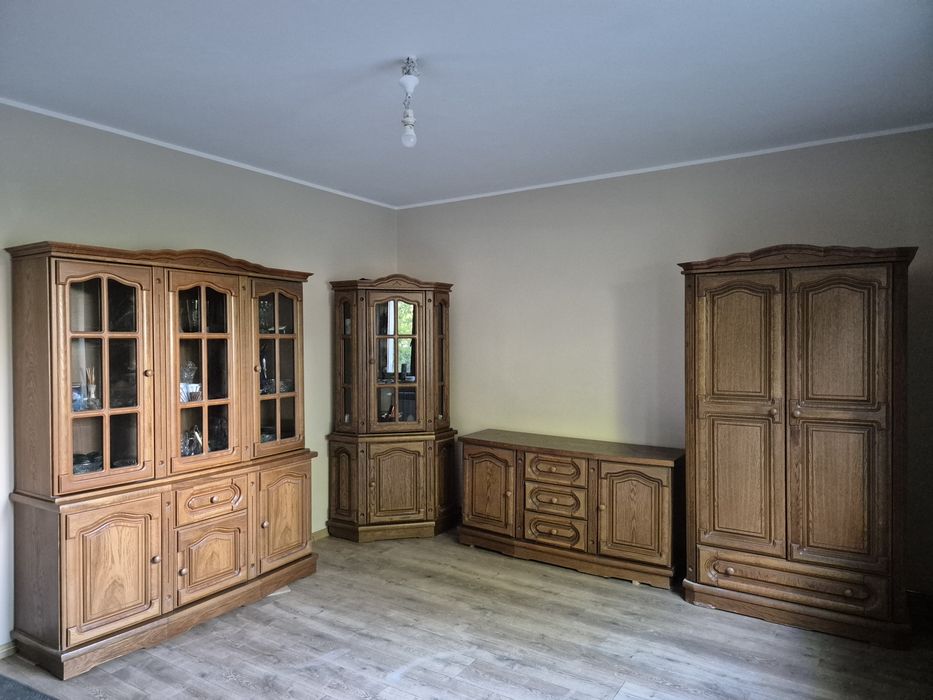 Meble stołowe .W zestawie witryna narożna,witryna dużo,komoda i szafa  z szuflady dolną.