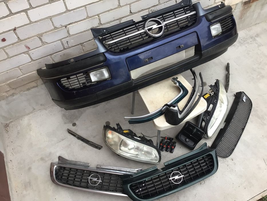 Фара Решетка Бампер Opel Omega B.