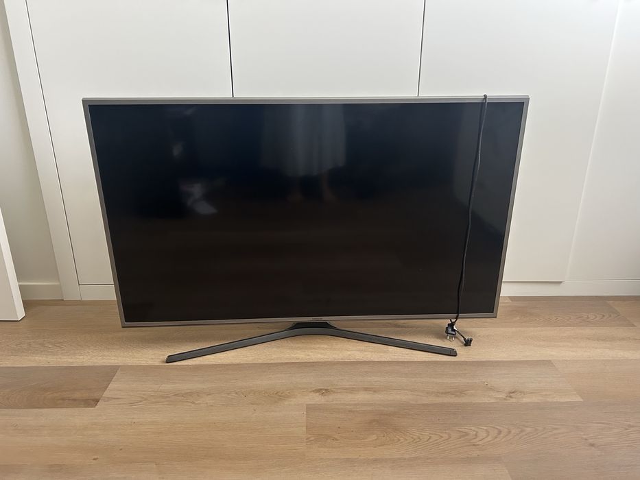 Televisao Samsung 1,12 x 67cm