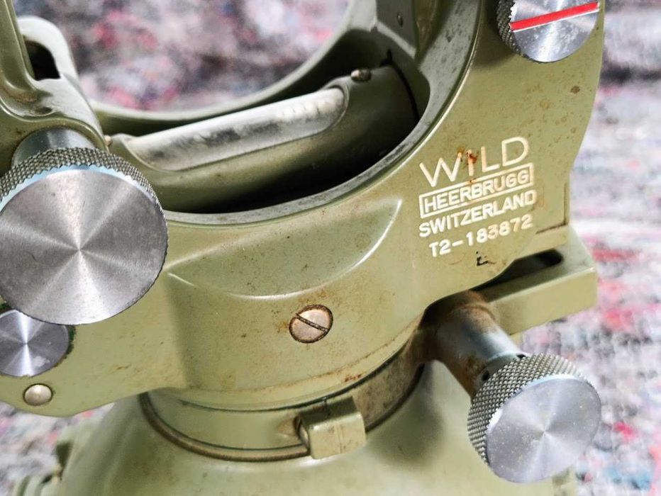 Instrumento topográfico clássico teodolito Wild T2