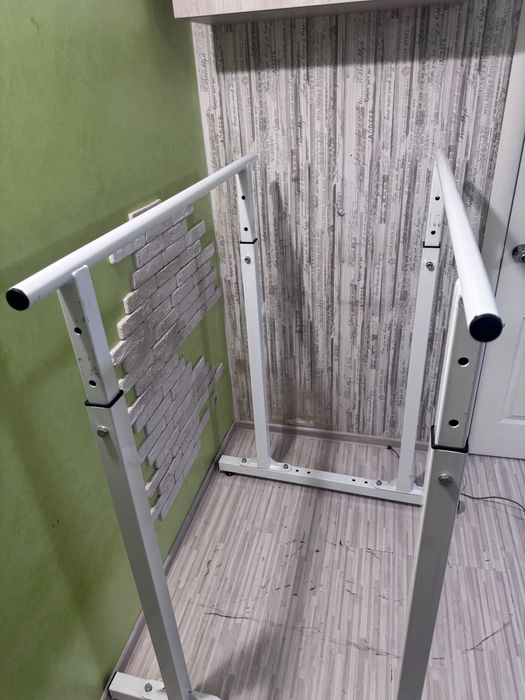 Бруси підлоговіі