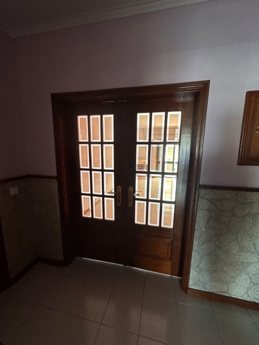 Vendo portas madeira