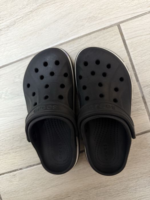 Продам crocs дитячі