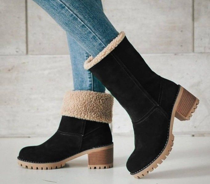 Женские ботинки на овчинка.