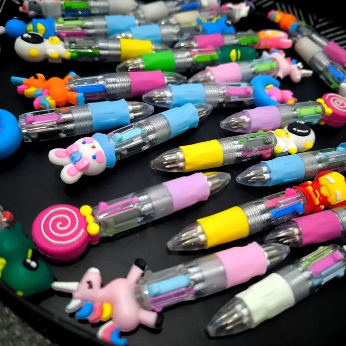 Canetas 1,50€ com brinquedos