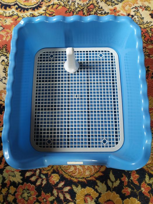 Продам туалет для собачек с съёмным столбиком