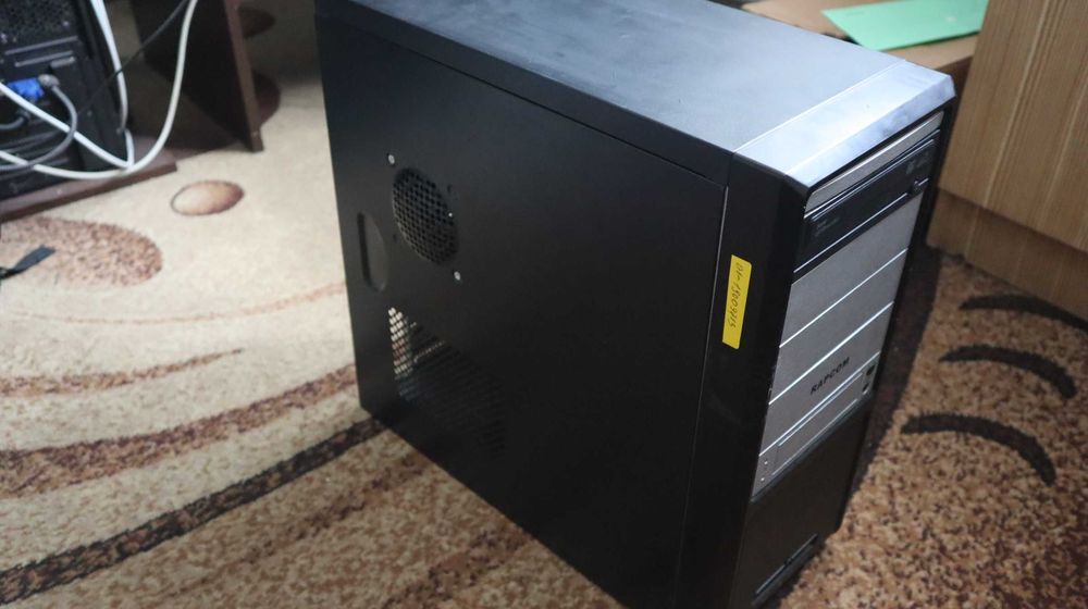 Системний блок компютер