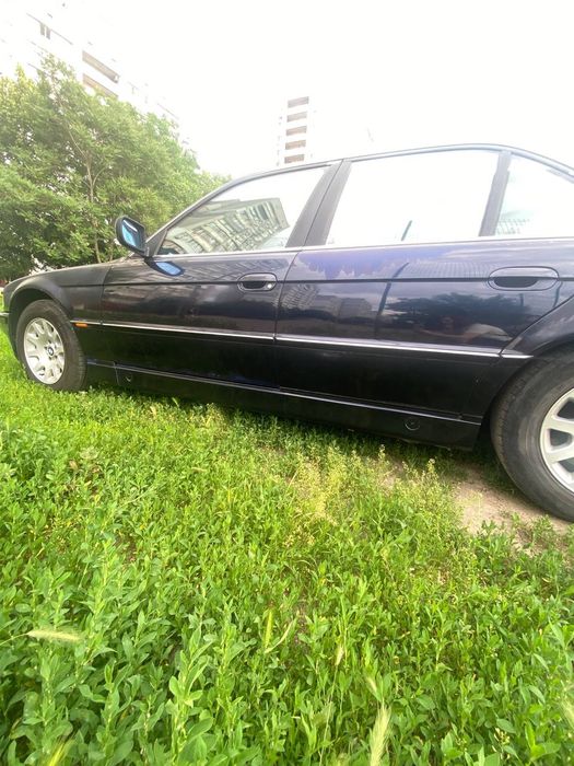 BMW E38 series 735i