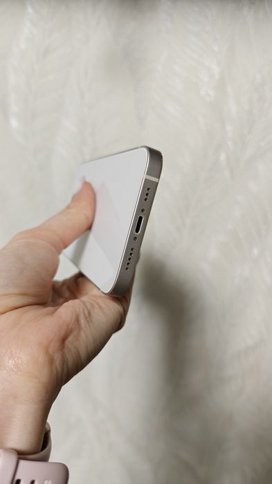 Iphone 13  128 ГБ в чудовому стані